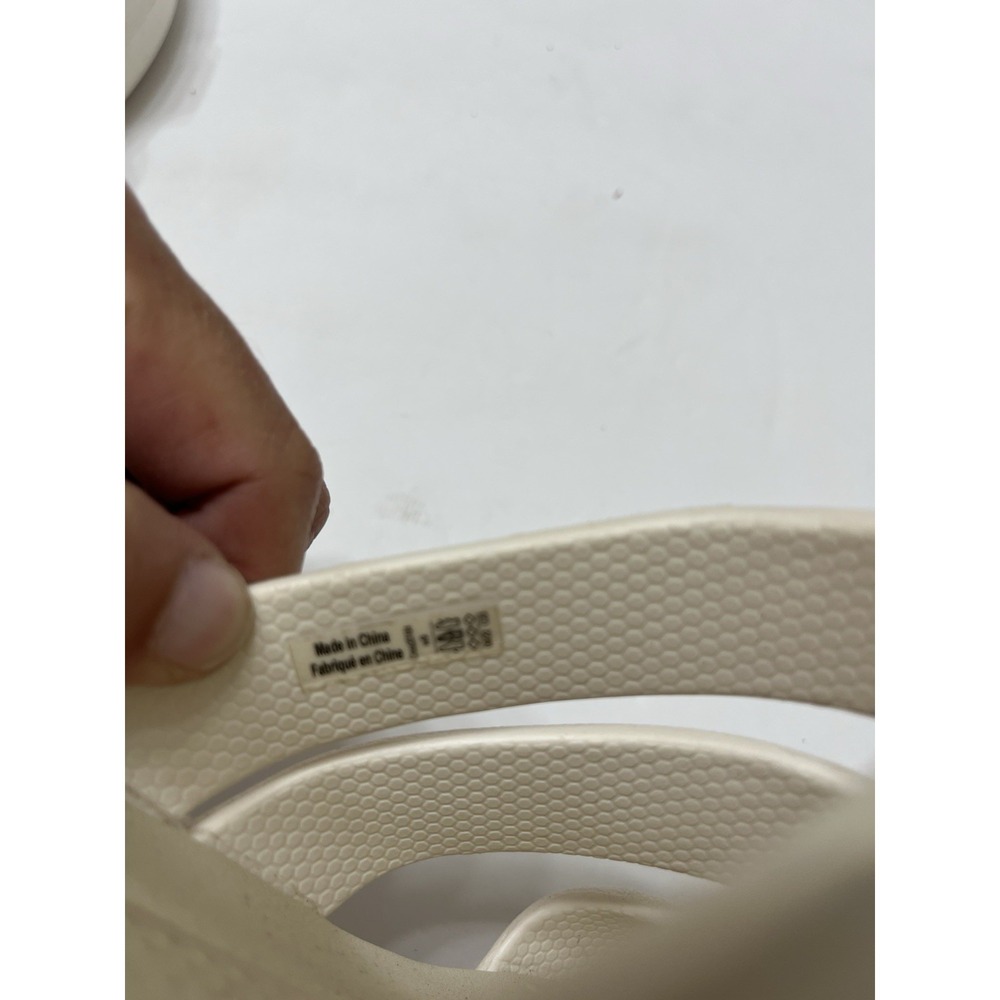 Crocs Women's Getaway Strappy Sandals Croslite Foam Footbed Slip On Cream Size 9 - Picture 8 of 8